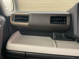 届出済 未使用車は新車の香りがします!中古車のようにタバコ臭い心配がありません。