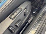運転席側助手席側ともに電動パワーシート完備!