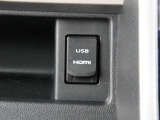 HDMIソケット付きです。スマホ等の画面を大画面ナビにミラーリングできます!