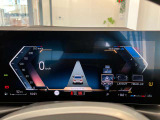 『運転』に対するBMWのこだわりはメーターパネルにも表れております。視野性の良いメーターパネルは疲労感の軽減と、運転の楽しさをもたらしてくれます。