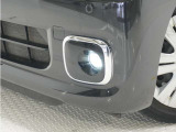 ◆フォグライト◆ 霧などの悪天候時、自車の位置を示すとともに前方や路肩が見えずらい時、近い位置をワイドに照らしてくれます