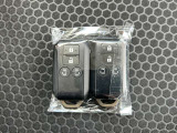 スペアキー付き。中古車ではうれしい付属品もしっかり揃っています。