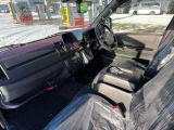 大事な人を乗せることが多い助手席です!安全運転を心がけましょう。