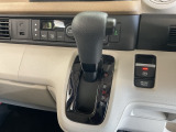 シンプルで使いやすいシフトノブ