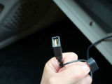 ■スマホ充電に便利なUSBポート装備