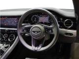 アダプティブクルーズアシスト(Adaptive Cruise Assist)前走車との距離を自動調整し、渋滞時には停止・再発進までサポート。長距離移動時の疲労を軽減します。