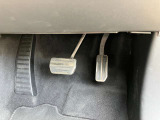 アルミペダル装備。細部の仕上げにまでこだわり全体の完成度を上げています。