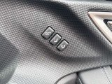 毎日過ごす運転席は要チェック。シートのへたり・擦れ、視界のイメージまで伝わる重要ポイント。