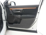 地域によってはなかなかご希望の車種が見つからない事もあるかと思います。当店では一部の離島などを除き、日本全国へ販売させていただくこともできますので、まずはお気軽にお問い合わせくださいませ。
