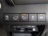 ★使いやすさや安全性を追求したステアリング周り!高級車ゆえにスイッチ類が多いのも特徴ですね!考え尽くされた配置ですぐに使いこなす事が出来ますのでご安心下さい!是非、体感してみて下さい!!