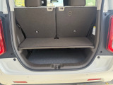 【2段ラックモード】備え付けのボードを使えば、上下で積み分けが可能。上段にはその日の荷物や買い物を、下段には重い物や毎週末の趣味の道具を、といったように生活に合わせた使い方ができます。