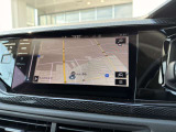 Volkswagen純正のナビゲーションです!少ない動作で必要な情報をご確認可能です!スマートフォンとも連携可能です!