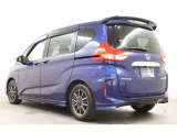 当店の展示車は、プロの業者にボディーの磨き、ルームクリーニングを依頼していますので、とてもきれいです!!ぜひ、見にいらしてください!