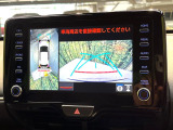 【パノラミックビューモニター】専用のカメラにより、上から見下ろしたような視点で360度クルマの周囲を確認することができます☆死角部分も確認しやすく、狭い場所での切り返しや駐車もスムーズに行えます。