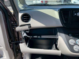 お車の状態は内外装共にとても綺麗な状態を保っておりますので私共でも自信を持ってお薦め出来る1台です!!同年式のお車と比べますと、大事にお乗りだった事を実感して頂けるはずです♪