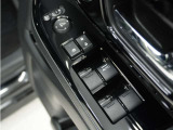 ◆パワーウィンドウスイッチ◆運転席から全席の窓の開閉操作を行うことが出来いつでも換気ができます!