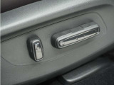 ◆電動シート装備◆シートポジションの調節が電動でできます。体格にあった細かな位置調整ができます!