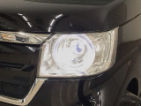 【LEDヘッドライト】大光量で夜道や雨の日の安心感を高めるLEDヘッドライト。周囲の明るさに応じて自動点灯・消灯/ライトの消し忘れも防げるオートライトコントロール付!