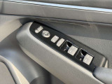 運転席ドアスイッチ周辺です。