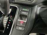 電子パーキング車です。
