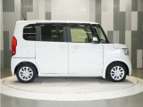 車両本体価格以外に必要な諸費用を含めたお支払総額を表示しています。車両本体価格は安いけれど諸費用が高い!!なんてことにならないよう購入に必要な金額=総額をご確認ください。