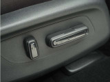 ◆電動シート装備◆シートポジションの調節が電動でできます。体格にあった細かな位置調整ができます!