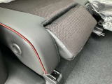 フラットに倒すと広大なスペースが!後席シートを使わない時にはアレンジ次第で大容量の荷室を作る事が出来ます!