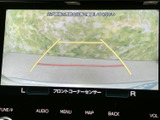 駐車の際に後方を確認しやすく、安全をサポートします。映像を鮮明に映し出し、運転の不安を軽減します。