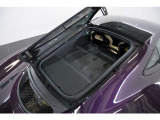 3.8L V型8気筒DOHCツインターボ、570ps/61.2kgm、全長&times;全幅&times;全高mm 4530&times;2095&times;1201mm、車両重量 1350kg(乾燥重量)