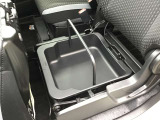 シートの下も収納できます