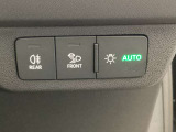 地図情報や車両情報などをステアリングのスイッチから操作して表示できます。