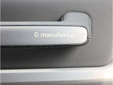 助手席前にはG manufakturのプレートを配置。細部からも特別な仕様であることを感じられます。