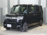 整備代金を車両本体価格に含んでおります。法定点検整備または定期点検を実施し、点検記録簿を発行致します。