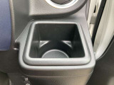 ドリンクホルダー装備☆運転席右側についていますのでドリンクも取り出しやすい☆