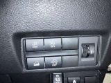 運転席の操作でオートスライドドアが開閉します!同乗者に優しく!とっても便利な機能です!
