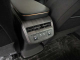 後席エアコン吹き出し口です。