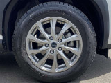 スタッドレスタイヤ 205/65R16