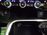 ようこそオートエムワンへ!この度は弊社在庫車輛を、ご覧頂きまして誠に有難う御座います。豊富な自社在庫からお好みのお車をお選び下さいませ。