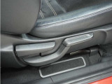 ◆シートハイトアジャスター◆運転席を上下に高さ調節ができます!運転ポジションを体格に合わせてシート調整できます。