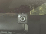 【ドライブレコーダー】ドライブレコーダー装備!走行中はもちろん、あおり運転や事故に遭遇した際、映像で記録し、万一のリスクに備えます。※記録用SDカードはお客様ご自身でご準備いただく必要があります。