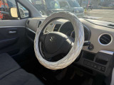 自社認証工場を完備しておりますので、納車前の車検・整備や、アフターメンテナスもばっちりですので、安心して当社にお任せ下さい。また、当社にて車輌ご成約のお客様はオイル交換永久無料のサービス付きです!