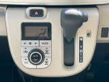 オートエアコンで夏も冬も車内快適です。