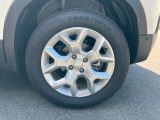 それぞれの車種専用設計のホイール、その足元で、自分の道を切り開いていく。
