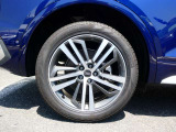 【アルミホイール】アルミホイール 5セグメントスポークデザイン コントラストグレー ポリッシュト 8Jx20+255/45 R20タイヤ(右後)