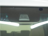 ◆Honda SENSING◆ カメラ等装置で精度の高い検知能力を発揮、安全運転を支援します。ステアリング上のコントローラーに注目!