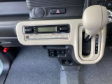 オートエアコンですので車が自動で快適室温にしてくれます。