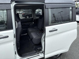 使い勝手の良いシートアレンジで、荷物の量に合わせて空間を有効活用。様々なシーンに対応できる柔軟性が魅力です。