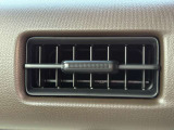 ☆お車についた傷やヘコミ、事故の修理もハヤシにお任せください。自社鈑金工場で修理ができますの安心です☆