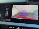 バックカメラ!バックカメラ映像で自車位置をお知らせ。またセンサーによる障害物検知と警告音で危険をお知らせします。