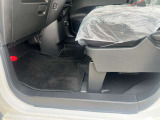 フロアマットも綺麗にクリーニングして納車しております!